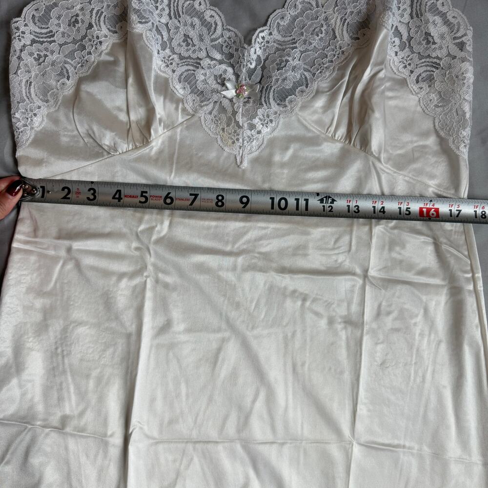 Vintage Ashley Taylor White, Lace, Sleeveless, Nighty/Slip- 38(M) - Picture 7 of 10